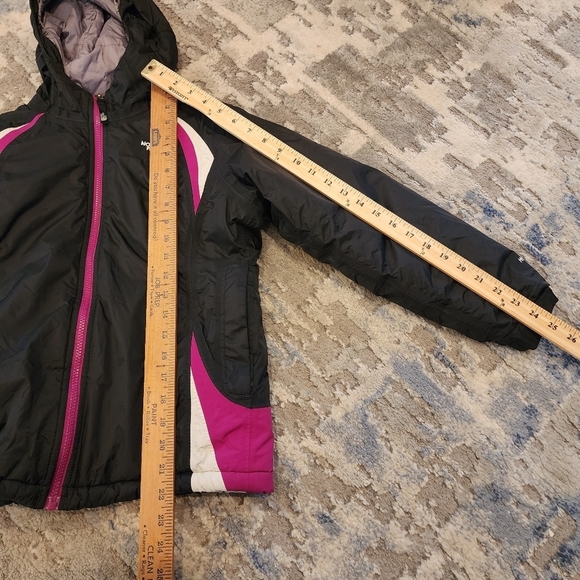 The North Face HyVent black fushia coat.  Kids size medium 10/12. - Picture 15 of 16